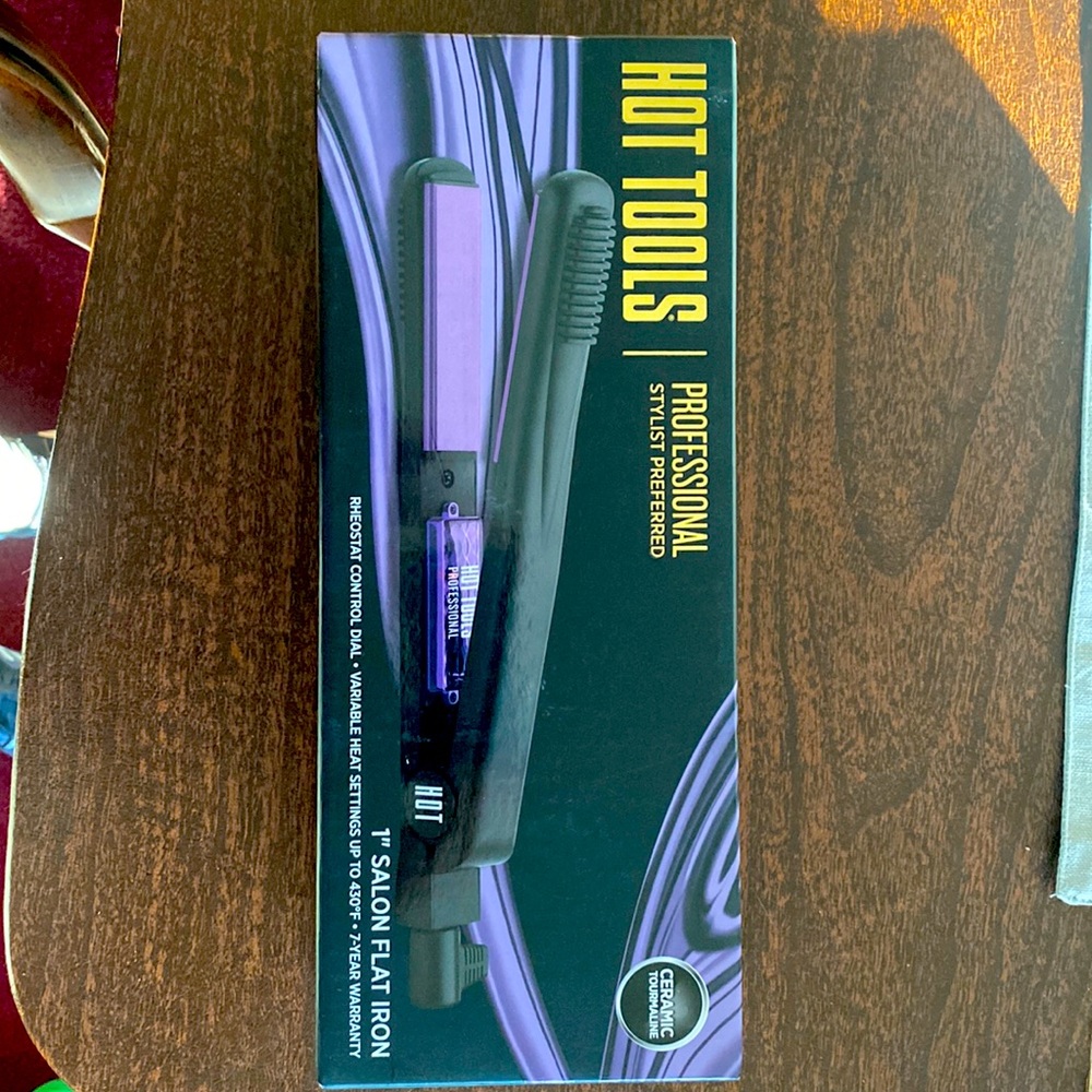 Brand new in box hot tools professional 1” flat iron.